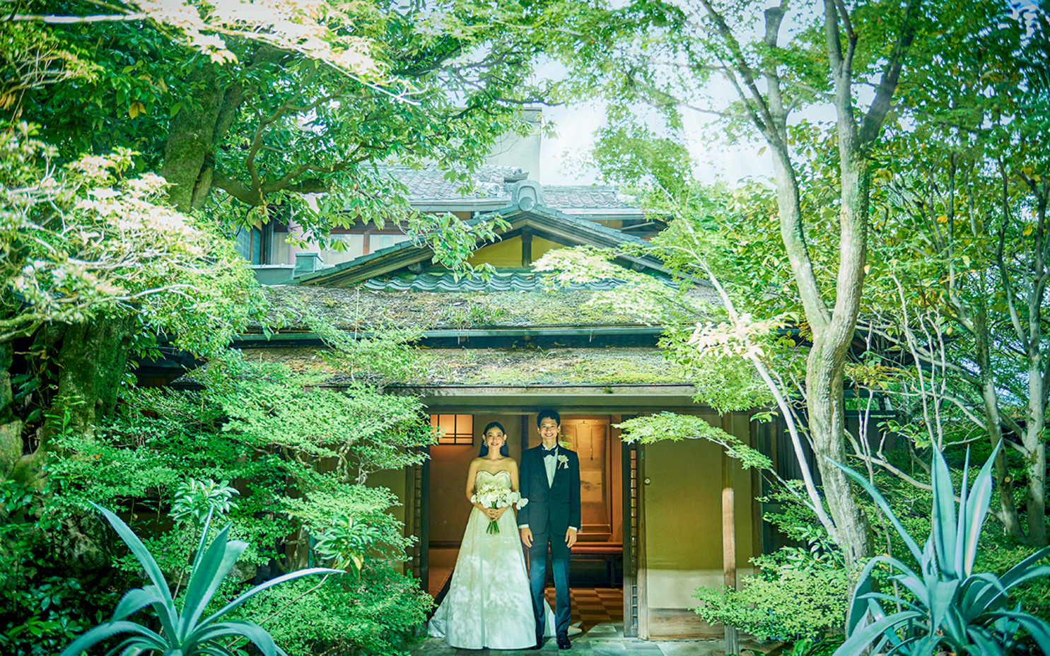 京都らしさ満点の人気な紅葉シーズンに、お得に結婚式が叶うプランが登場